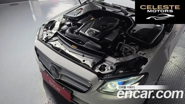 MERCEDES BENZ E-Classe W213 E300 Avantgarde 2017 — photo 6 sur 26