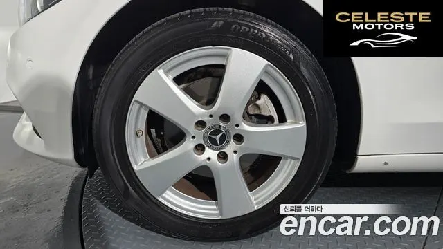MERCEDES BENZ C-Classe W205 C200 2018 — photo 5 sur 28