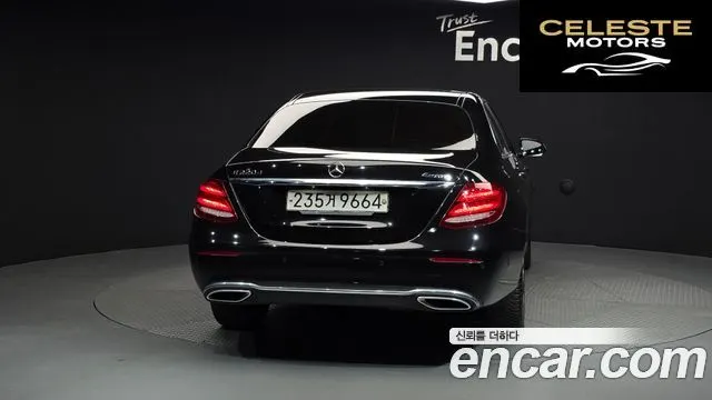 MERCEDES BENZ E-Classe W213 E220d 4MATIC Exclusive 2020 — photo 4 sur 30