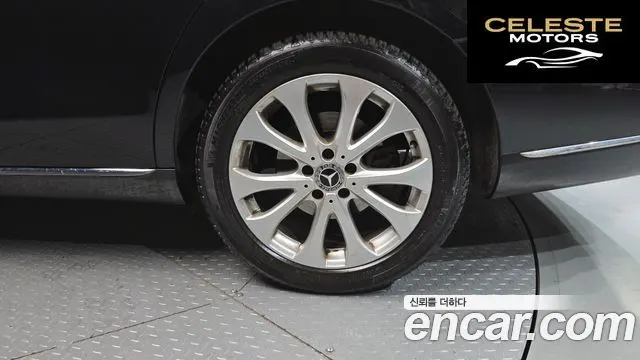 MERCEDES BENZ E-Classe W213 E220d 4MATIC Exclusive 2020 — photo 7 sur 30