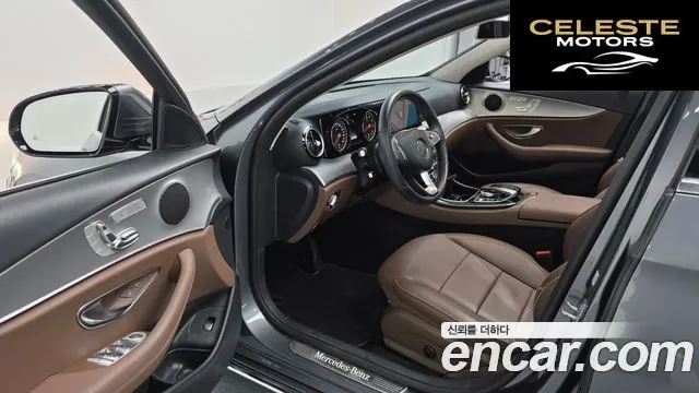 MERCEDES BENZ E-Classe W213 E200 Avantgarde 2018 — photo 13 sur 30