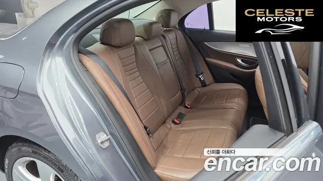 MERCEDES BENZ E-Classe W213 E200 Avantgarde 2018 — photo 17 sur 30