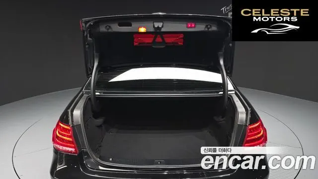 MERCEDES BENZ E-Classe W212 E350 4MATIC Avantgarde 2014 — photo 20 sur 26