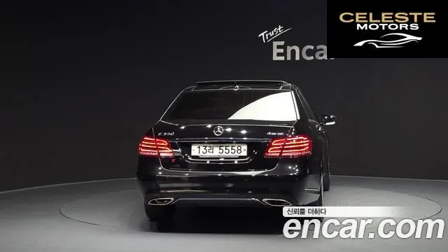 MERCEDES BENZ E-Classe W212 E350 4MATIC Avantgarde 2014 — photo 4 sur 26