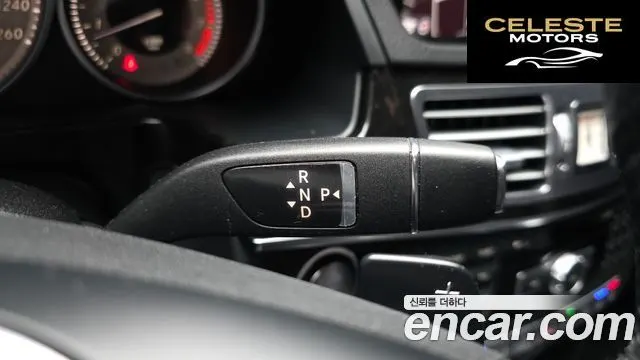 MERCEDES BENZ E-Classe W212 E350 4MATIC Avantgarde 2014 — photo 9 sur 26