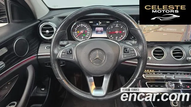 MERCEDES BENZ E-Classe W213 E220d 4MATIC Avantgarde 2017 — photo 13 sur 20