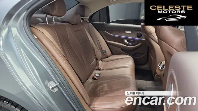 MERCEDES BENZ E-Classe W213 E220d Exclusive 2017 — photo 12 sur 20