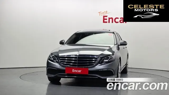 MERCEDES BENZ E-Classe W213 E220d Exclusive 2017 — photo 3 sur 20