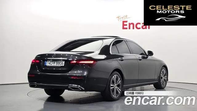 MERCEDES BENZ E-Classe W213 E250 Avantgarde 2021 — photo 2 sur 37