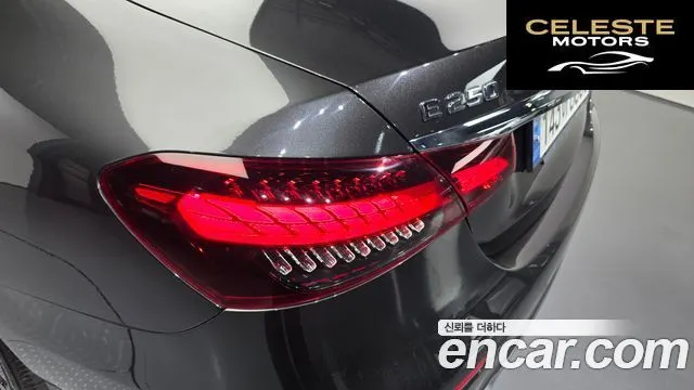 MERCEDES BENZ E-Classe W213 E250 Avantgarde 2021 — photo 9 sur 37