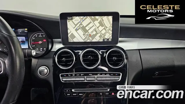 MERCEDES BENZ C-Classe W205 C200 2018 — photo 18 sur 30
