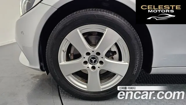 MERCEDES BENZ C-Classe W205 C200 2018 — photo 5 sur 30