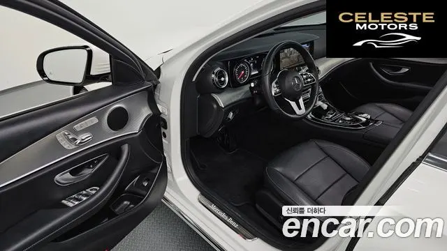 MERCEDES BENZ E-Classe W213 E300 Avantgarde 2019 — photo 13 sur 31