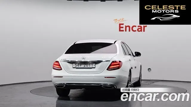 MERCEDES BENZ E-Classe W213 E300 Avantgarde 2019 — photo 4 sur 31
