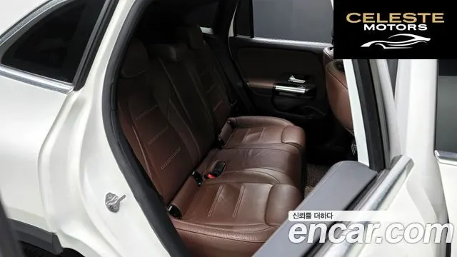 MERCEDES BENZ GLA-Classe H247 GLA250 4MATIC 2020 — photo 17 sur 31