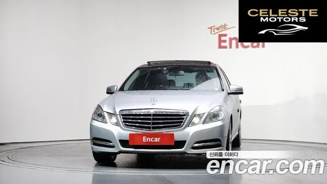 MERCEDES BENZ E-Classe W212 E300 Avantgarde 2011 — photo 3 sur 26