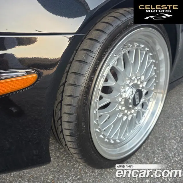 MERCEDES BENZ E-Classe W211 E350 4MATIC 2009 — photo 5 sur 17