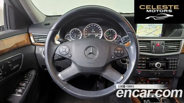 MERCEDES BENZ E-Classe W212 E300 2011 — photo 12 sur 20