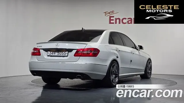 MERCEDES BENZ E-Classe W212 E300 2011 — photo 2 sur 20