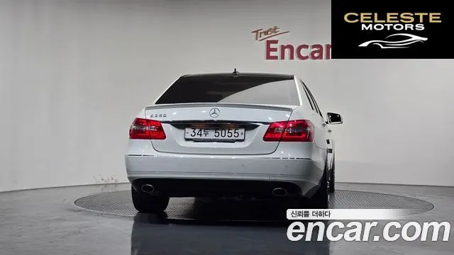 MERCEDES BENZ E-Classe W212 E300 2011 — photo 4 sur 20