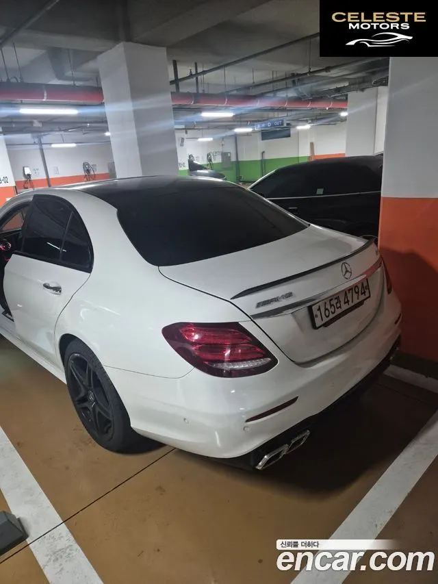 MERCEDES BENZ E-Classe W213 E300 Avantgarde 2017 — photo 2 sur 6