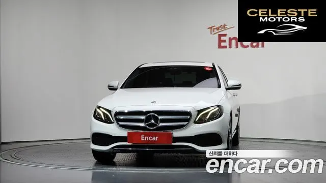 MERCEDES BENZ E-Classe W213 E300 Avantgarde 2019 — photo 3 sur 20