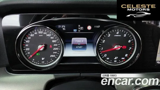 MERCEDES BENZ E-Classe W213 E300 Avantgarde 2019 — photo 8 sur 20