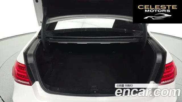 MERCEDES BENZ E-Classe W212 E220 CDI Avantgarde 2014 — photo 20 sur 20