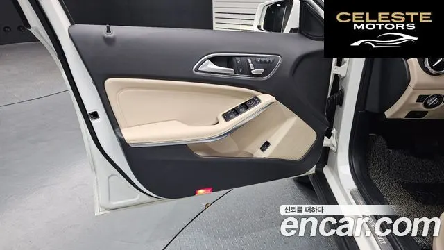 MERCEDES BENZ GLA-Classe X156 GLA220 2018 — photo 13 sur 30