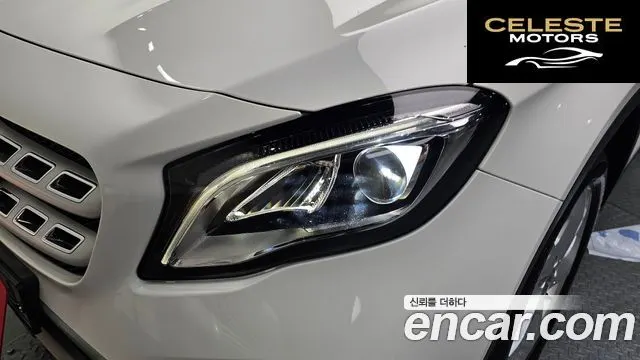 MERCEDES BENZ GLA-Classe X156 GLA220 2018 — photo 7 sur 30