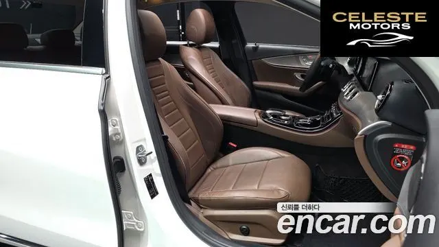 MERCEDES BENZ E-Classe W213 E200 Avantgarde 2018 — photo 17 sur 30