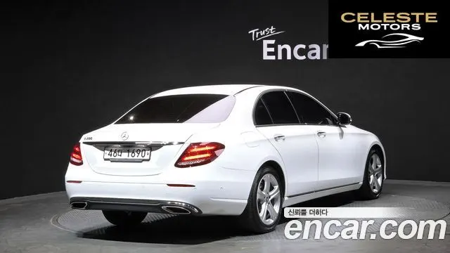 MERCEDES BENZ E-Classe W213 E200 Avantgarde 2018 — photo 2 sur 30