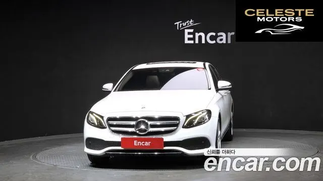MERCEDES BENZ E-Classe W213 E200 Avantgarde 2018 — photo 3 sur 30