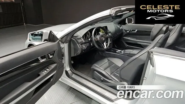 MERCEDES BENZ E-Classe W212 E200 Cabriolet 2017 — photo 10 sur 20