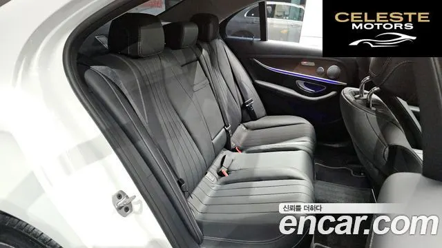 MERCEDES BENZ E-Classe W213 E300e Exclusive 2019 — photo 17 sur 30