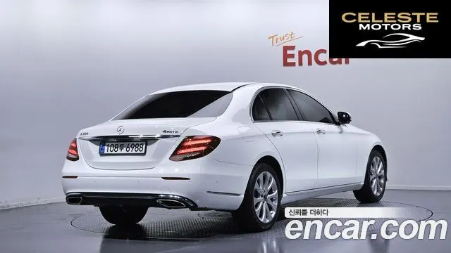 MERCEDES BENZ E-Classe W213 E300 Exclusive 2018 — photo 2 sur 30