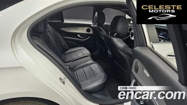 MERCEDES BENZ E-Classe W213 E300 Avantgarde 2019 — photo 17 sur 30