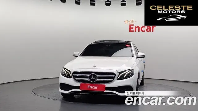 MERCEDES BENZ E-Classe W213 E300 Avantgarde 2019 — photo 3 sur 30
