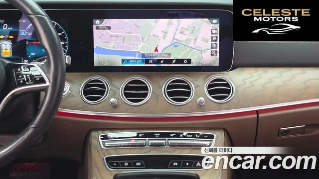 MERCEDES BENZ E-Classe W213 E300e 4MATIC Exclusive 2021 — photo 20 sur 31