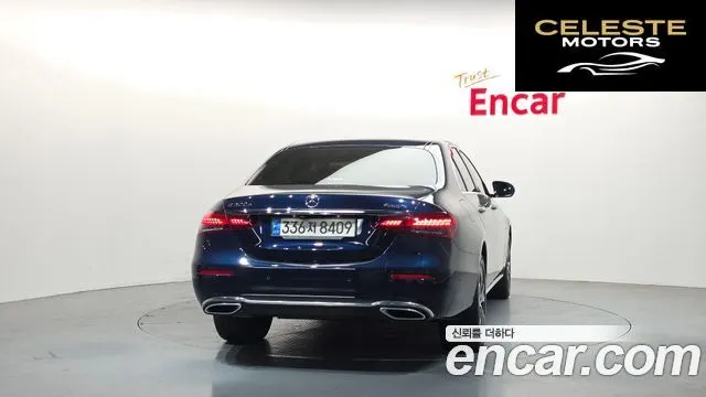 MERCEDES BENZ E-Classe W213 E300e 4MATIC Exclusive 2021 — photo 4 sur 31