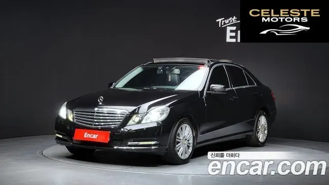 MERCEDES BENZ E-Classe W212 E300 2012 — photo 1 sur 20
