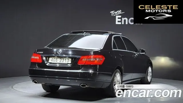 MERCEDES BENZ E-Classe W212 E300 2012 — photo 2 sur 20