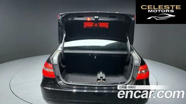 MERCEDES BENZ E-Classe W212 E300 2012 — photo 20 sur 20