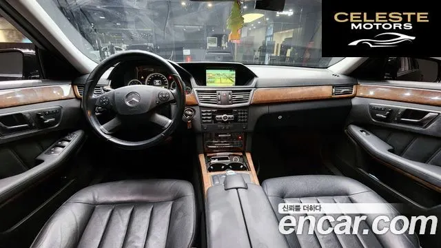 MERCEDES BENZ E-Classe W212 E300 2012 — photo 7 sur 20
