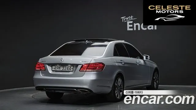 MERCEDES BENZ E-Classe W212 E300 4MATIC Avantgarde 2015 — photo 2 sur 20