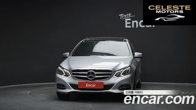MERCEDES BENZ E-Classe W212 E300 4MATIC Avantgarde 2015 — photo 3 sur 20