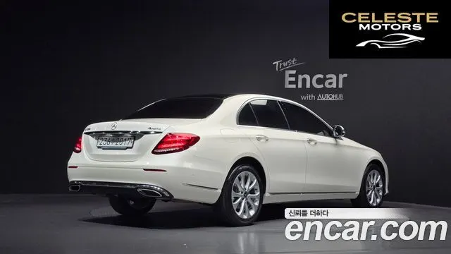 MERCEDES BENZ E-Classe W213 E300 4MATIC Exclusive 2019 — photo 2 sur 32