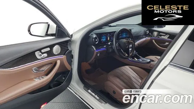 MERCEDES BENZ E-Classe W213 E450 4MATIC Exclusive 2021 — photo 13 sur 42