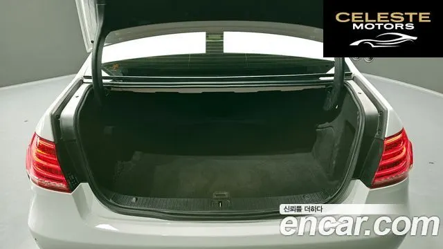 MERCEDES BENZ E-Classe W212 E200 Avantgarde 2015 — photo 20 sur 20