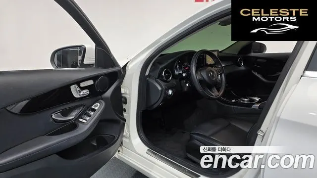 MERCEDES BENZ C-Classe W205 C200 2018 — photo 13 sur 28